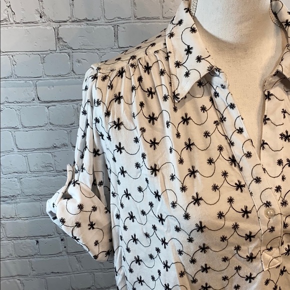 Cathy Daniels Tops - CATHY DANIELS Top Collared V-Neck White w Black Floral Stitching-XL